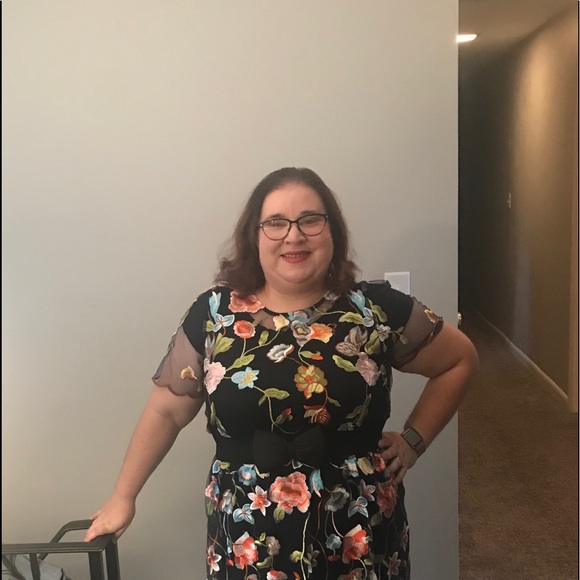 Meet the Posher Other - Meet your Posher, Leah